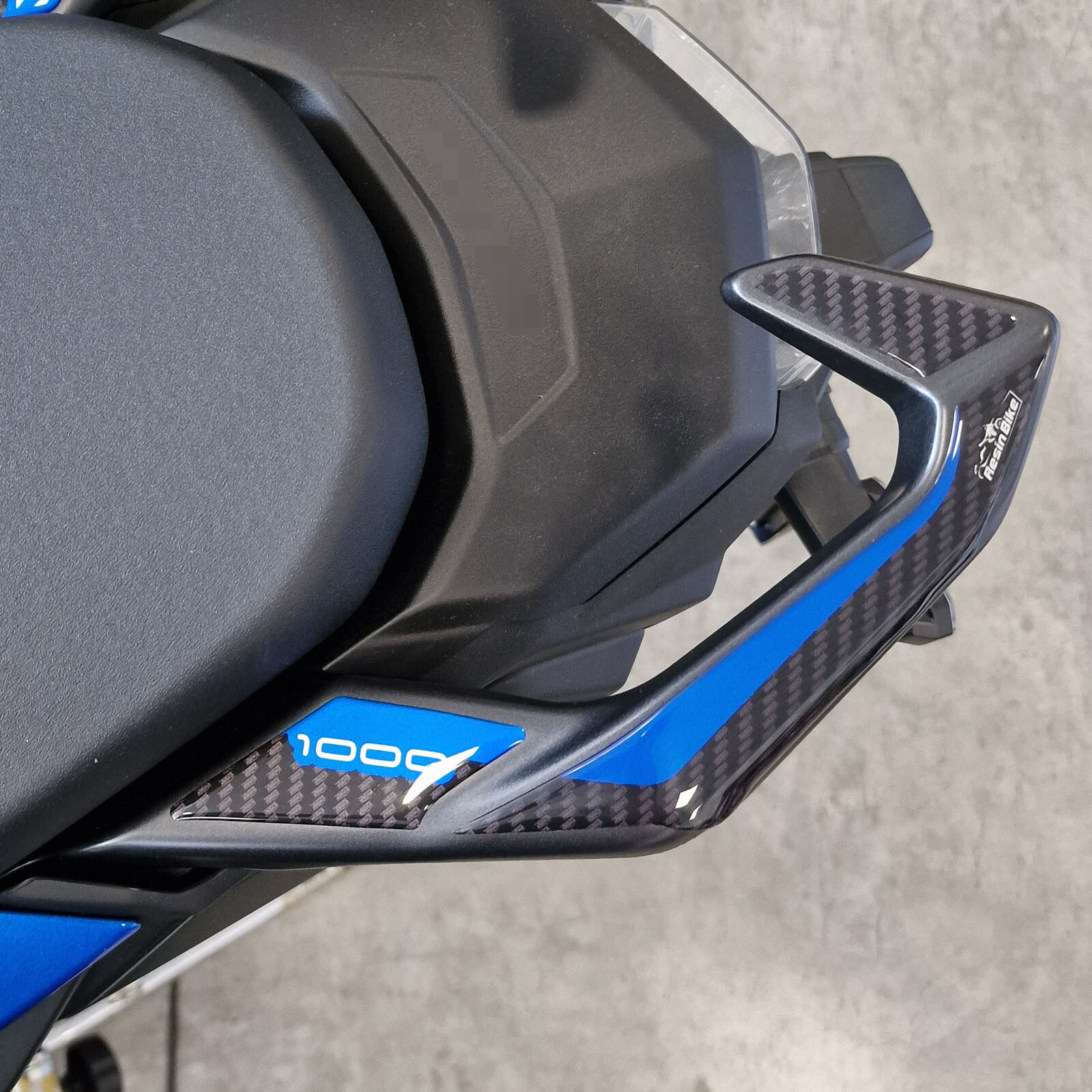 Adesivi 3D Protezioni Laterali Serbatoio Per Suzuki GSX-S 1000 2021 – Labelbike
