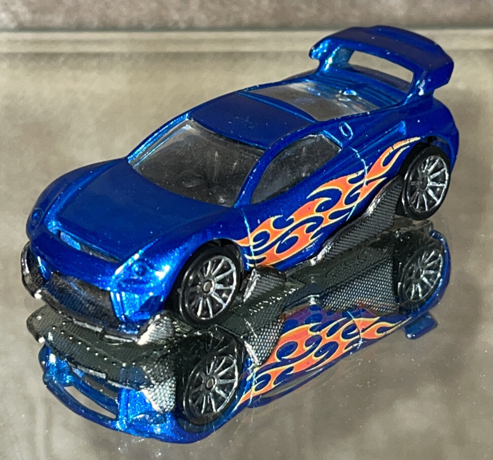 Hot Wheels 2000 MS-T SUZUKA Blue W/ Flames Mattel 1:64 Scale Hot Wheels 2000 MS-T SUZUKA Blue W/ Flames Mattel 1:64 Scale