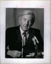 1982 Press Photo Jay Van Andel - DFPD20695