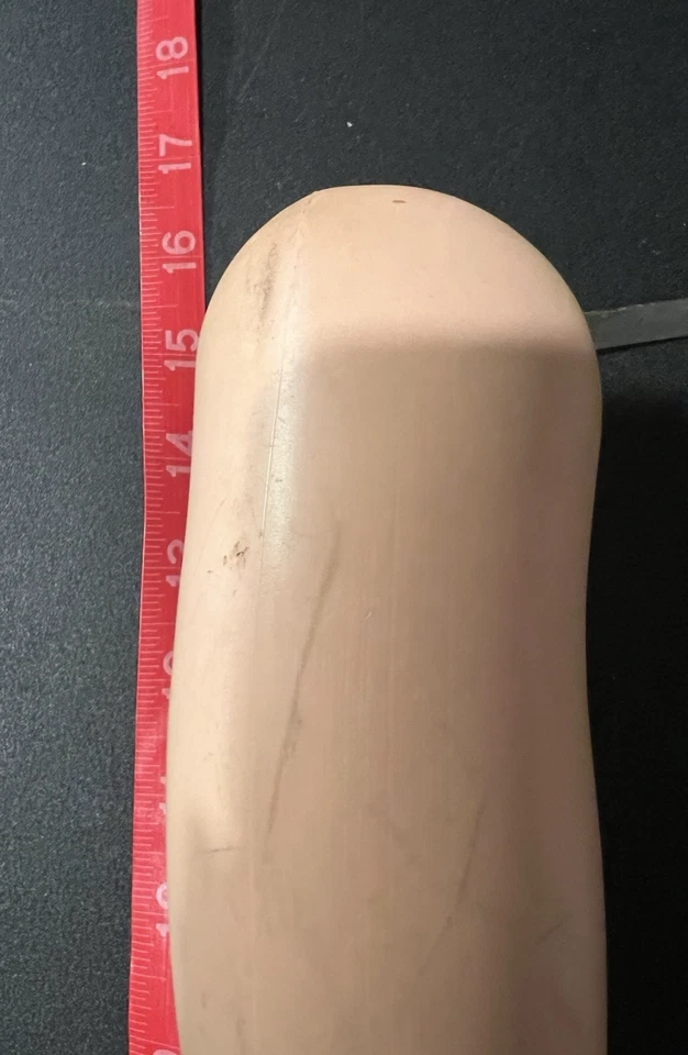 Piezas de muñeca-de colección de plástico duro pierna derecha para muñeca de paseo 17 pulgadas Foto 4 de 4