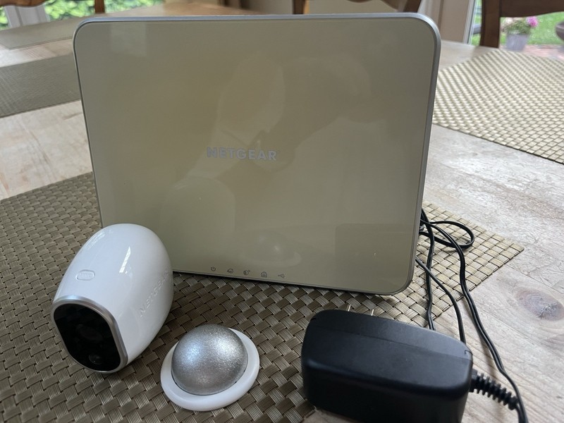 NETGEAR Arlo VMB3000 1 Camera, Base Station,  4 Batteries, Charger