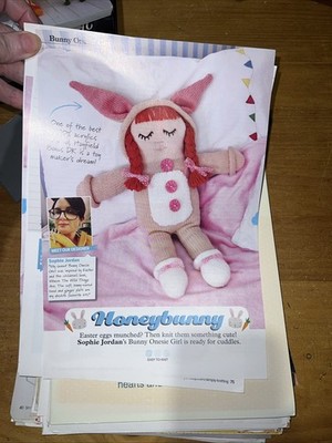 Sophie Jordan Strickanleitung All-in-One Bunny Suit Girl Kuscheltier Puppe 
