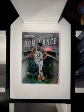 2019-20 Panini Prizm #10 - Dominance - Giannis Antetokounmpo - Milwaukee Bucks