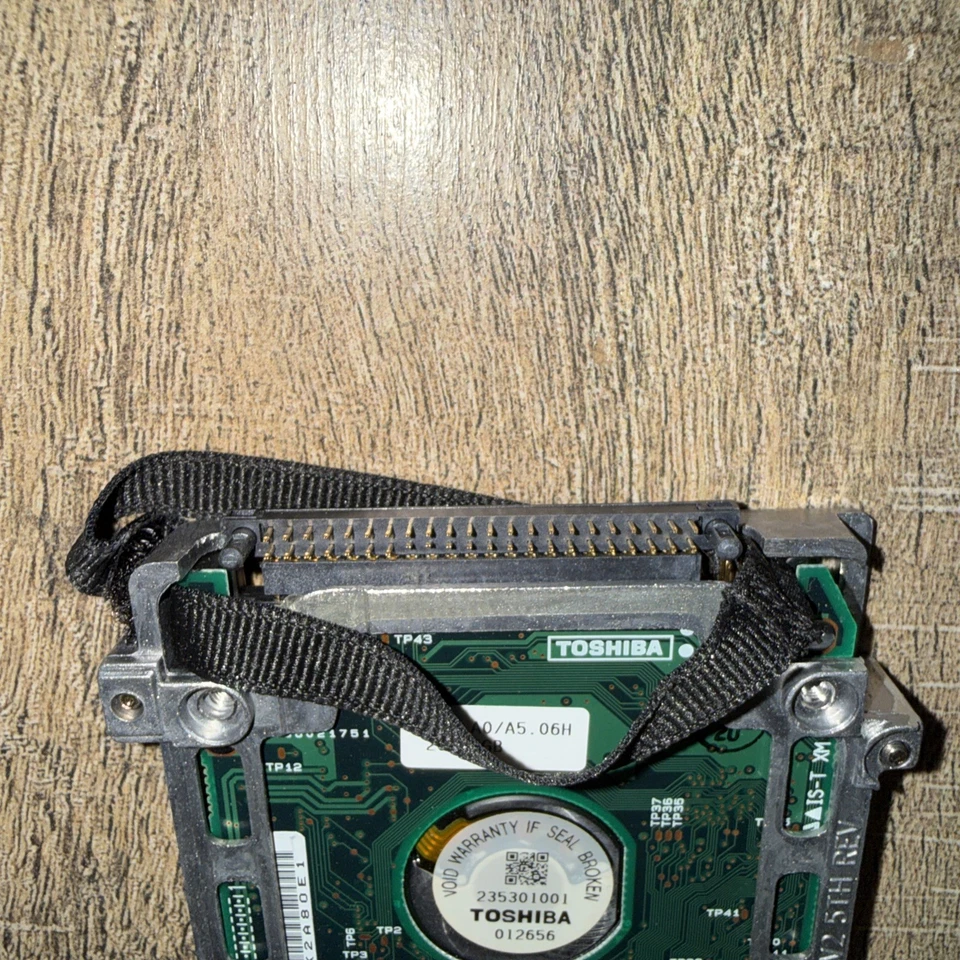 Toshiba 20GB MK2017GAP IDE (HDD2158 D ZF01 T) Laptop HardDrive NOT TESTED - Image 4 of 4