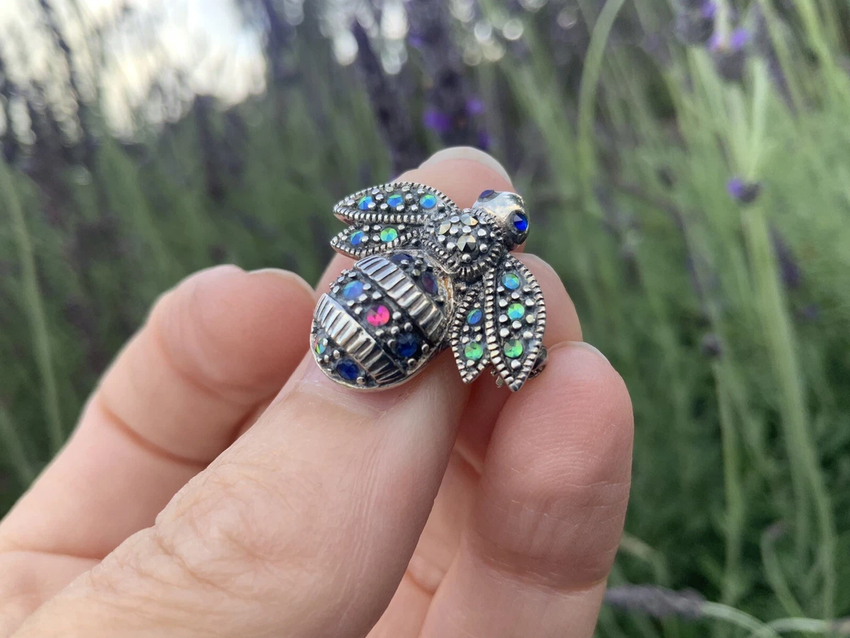 Brooch gift sale