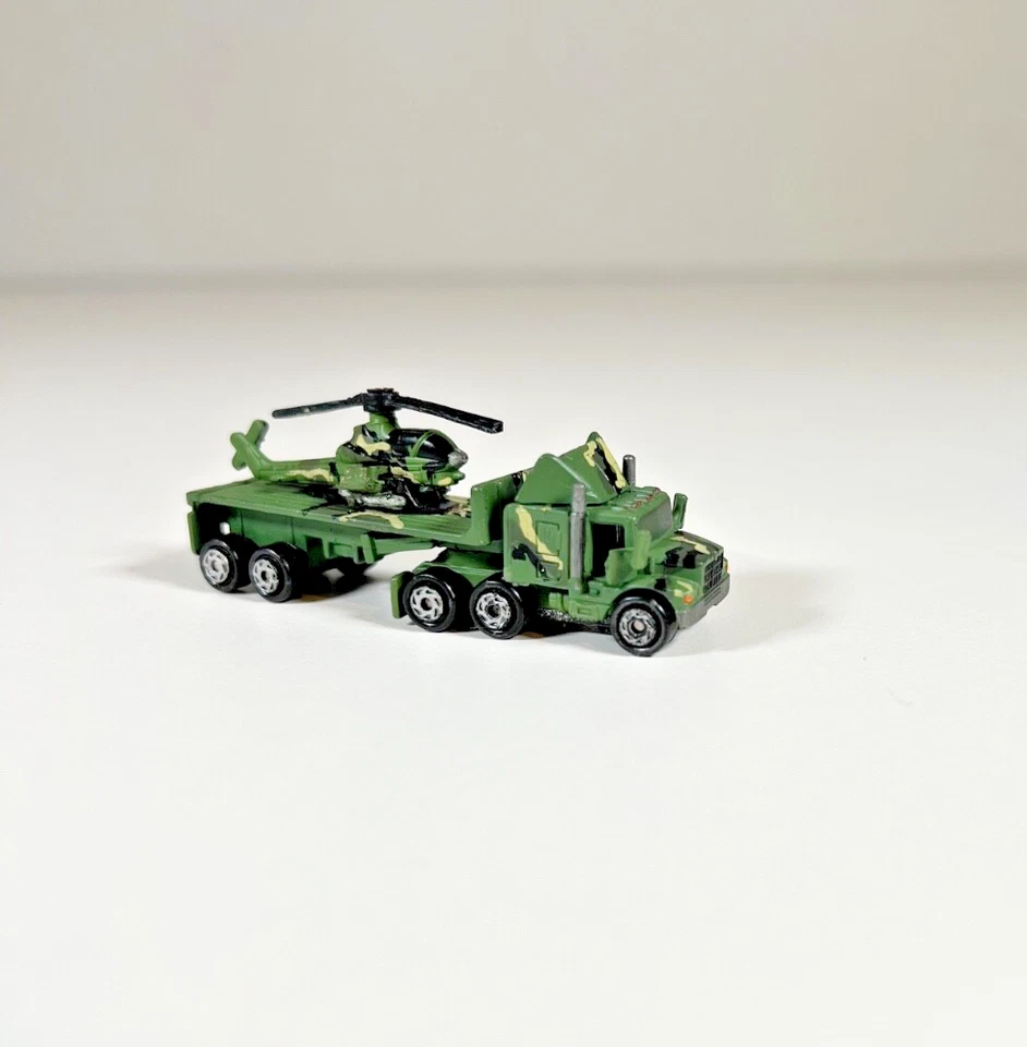 Micro Machines Military Flatbed Semi Truck with AH-1 Cobra Helicopter Toy f6 - image 4 of 4