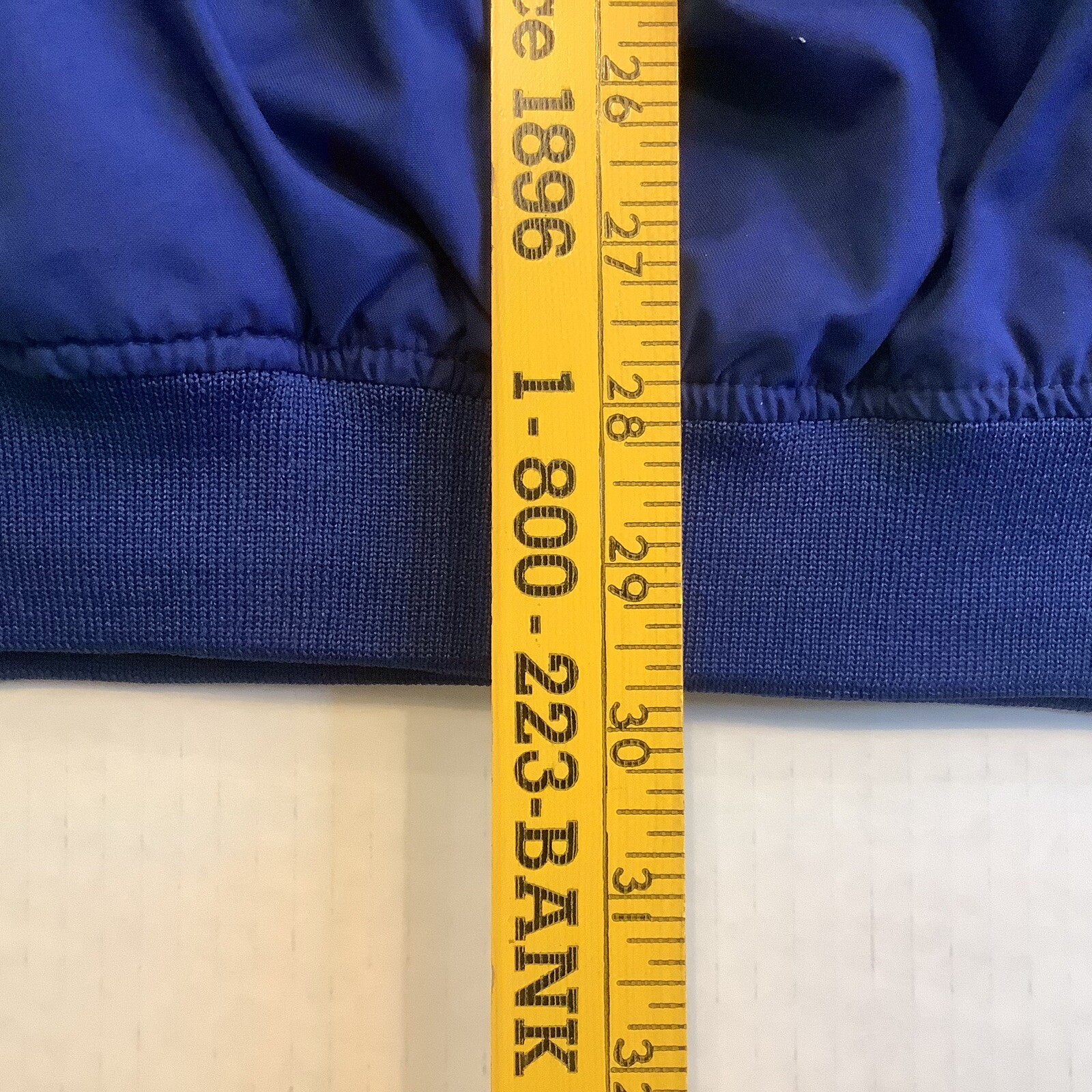 Vintage Reebok NFL NY Giants Football Pullover V Neck Windbreaker Men's