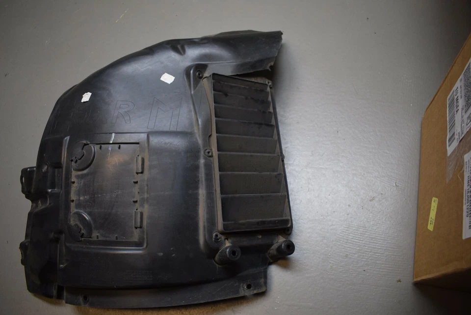 BMW M3 FENDER LINER FACTORY OEM - Image 3 of 4