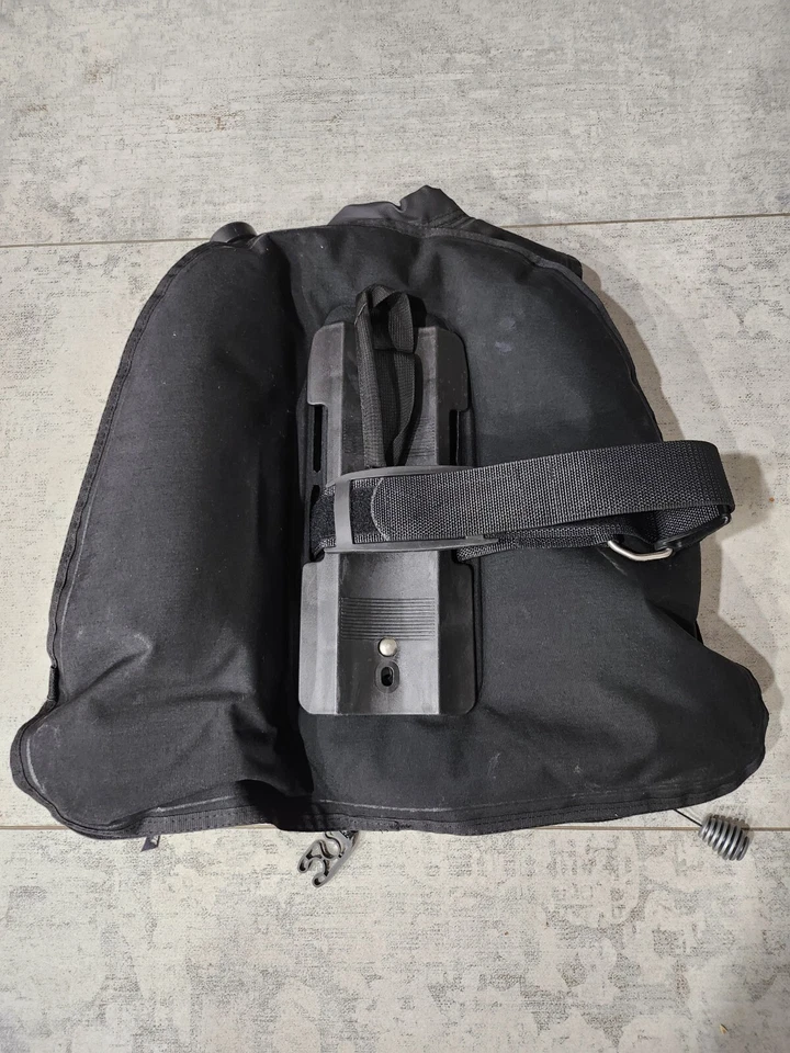 Sistema Integrado de Buceo Mares Jubilee BCD Ligeramente Usado, Tamaño: Mediano Foto 3 de 3