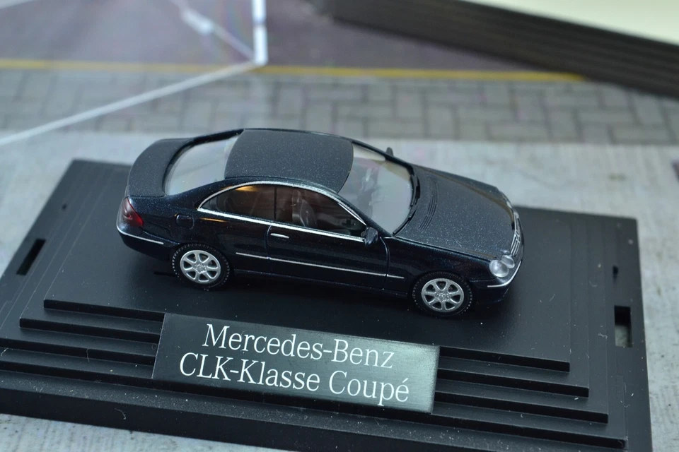 Wiking Mercedes Benz CLK Class Coupe Blue 1:87 Scale HO (HO4771) - Image 2 of 3