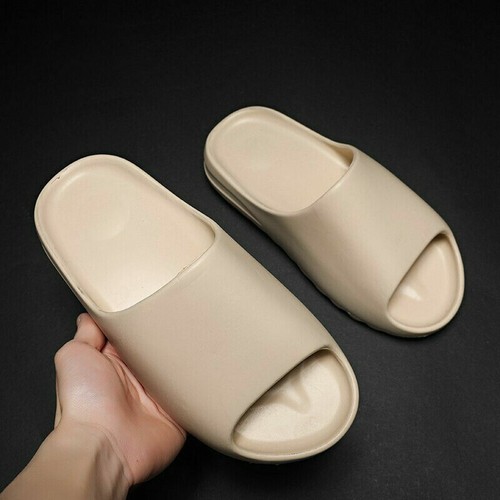 Una diapositiva Desert Sand Kanye West spessa Basso Aumento Outdoor  Pantofole Sandali | eBay