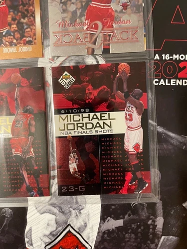 MICHAEL JORDAN Every Card Ever YOU PICK Raw Graded Rookie Auto Inserts 1996-2024 - Picture 118 of 260