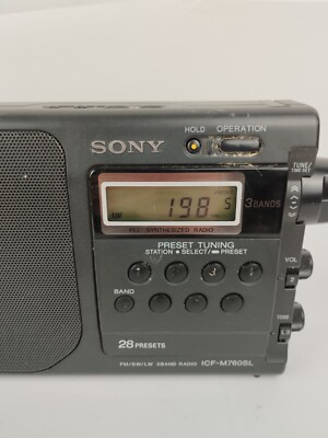 b>Radio</b> portable <b>sony</b> <b>ICF</b>-<b>M760SL</b> FM/SW/LW <b>fonctionne</b> <b>parfaitement</b