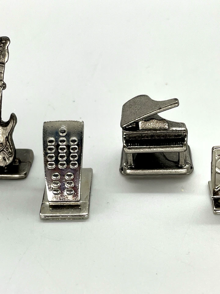 SCENE IT Music and TV DVD Game Replacement Movers Tokens Set of 8 - Image 4 of 4