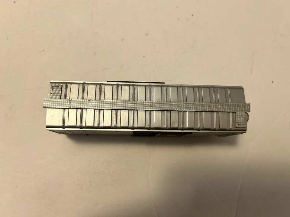 Fleischmann Atlanta & West Point A&WP 39004 Box Car  Missing Three Axles. - Image 3 of 4