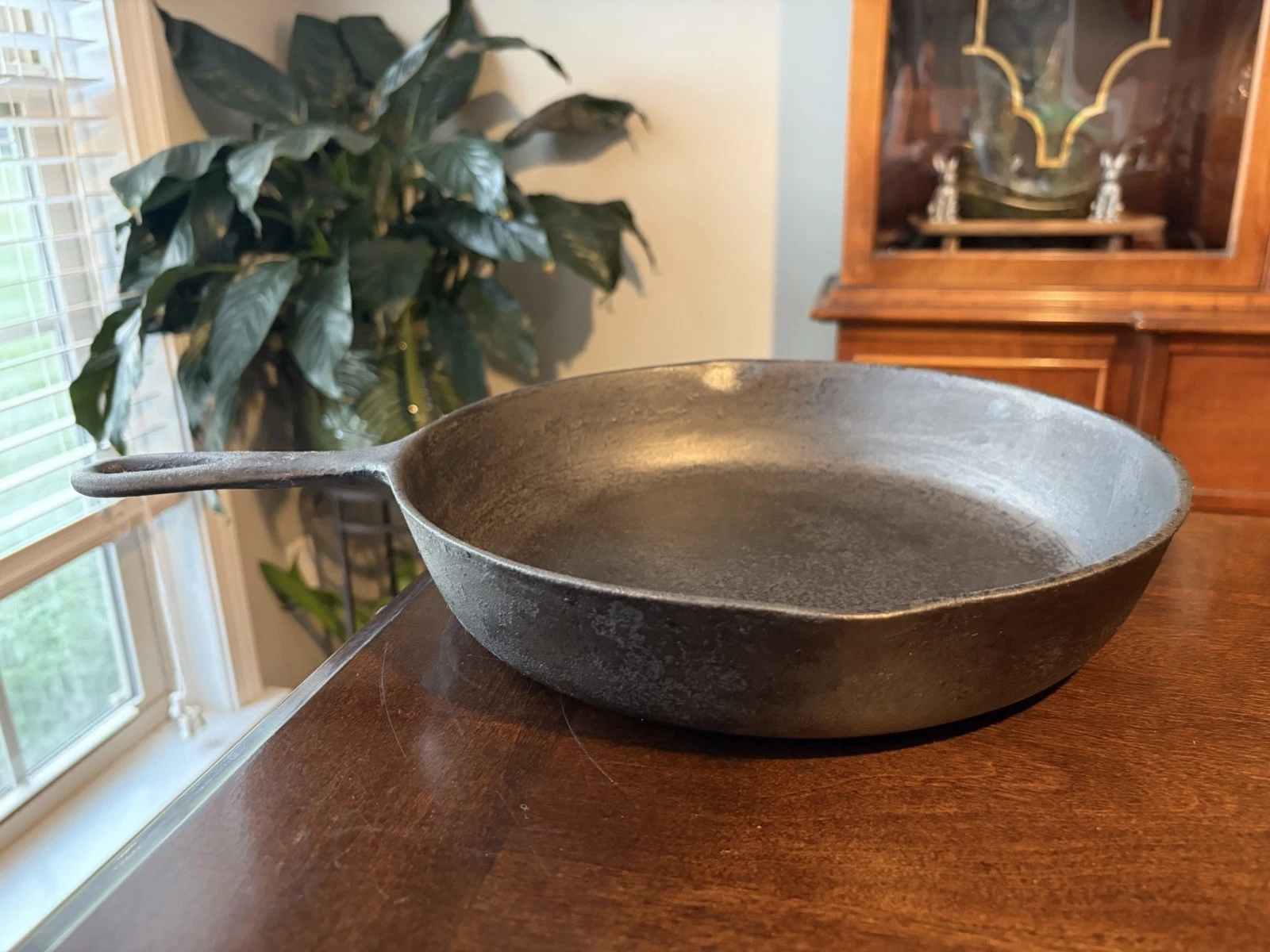 Vintage Red Mountain BSR Cast Iron Skillet #8KG