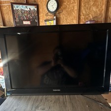 Toshiba 32C110U 32" LCD TV 720p HD Black HDMI ATSC 60Hz Built-In Speakers