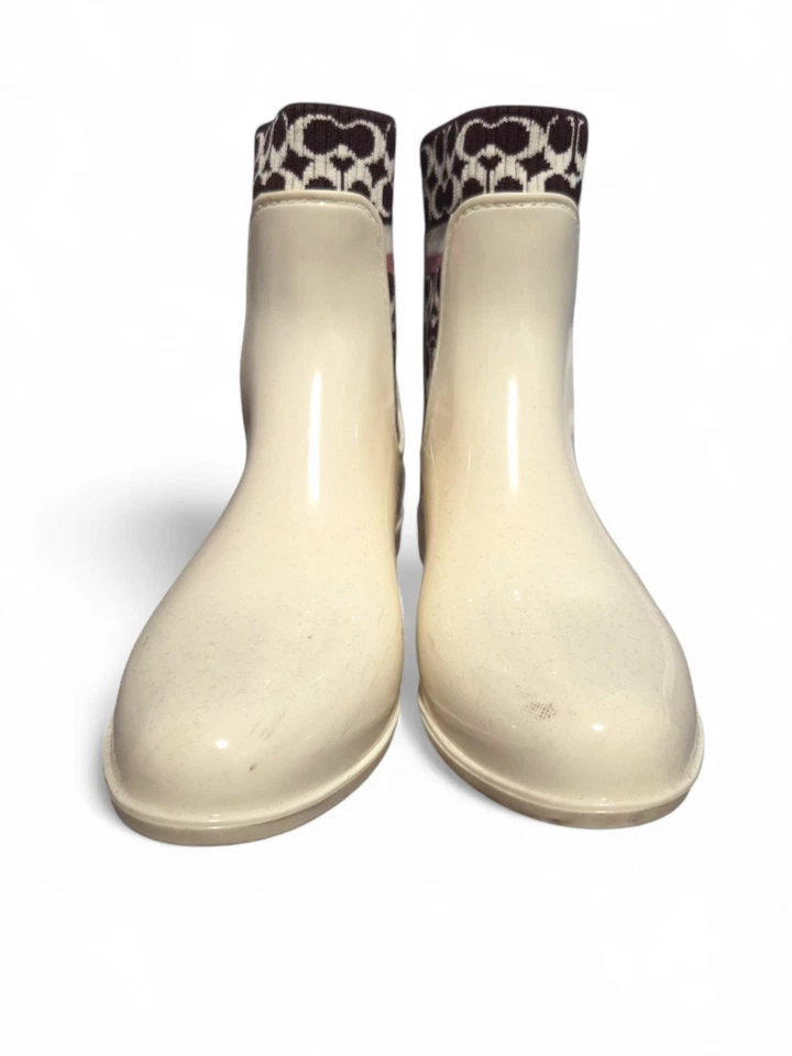 Botín de lluvia Coach Rivington para mujer de goma tiza talla 7 Foto 3 de 4