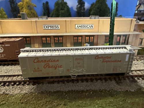 Atlas #3242 Spur N Canadian Pacific 50' Mechanical Reefer Car Vintage NOS | Zustand: Used
