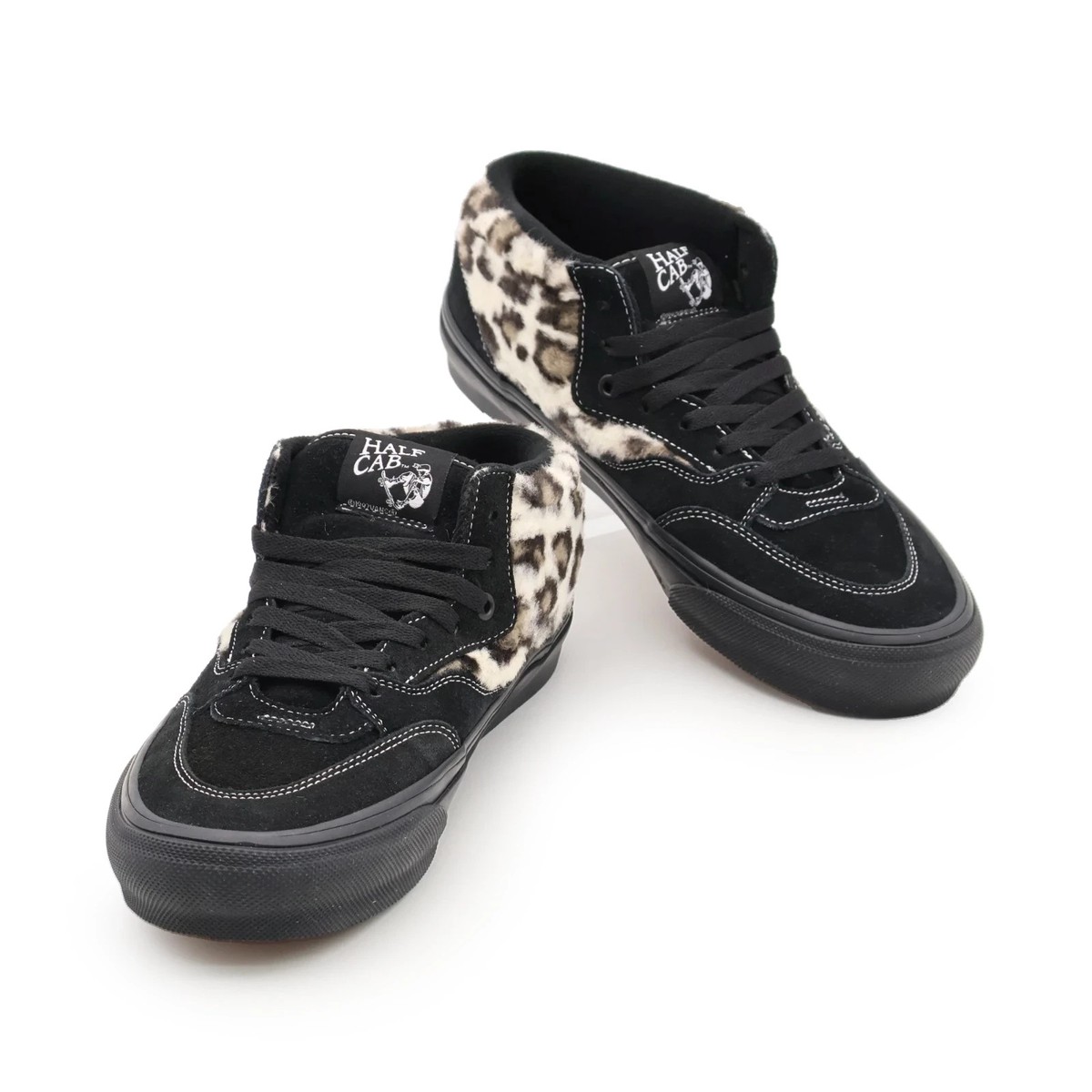 VN0A5KYABMA Supreme Vans Skate Leopard Half Cab 92 Black Animal