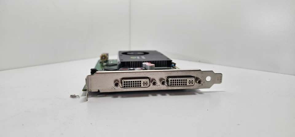 NVIDIA QUADRO FX380 2 x DVI-I Port  256 MB GDDR3 High Profile - Image 3 of 4