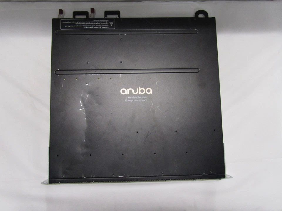 Conmutador HPE Aruba 3810M JL074A 48 puertos GbE PoE+ con JL094A y JL084A y orejas de rack Foto 2 de 4