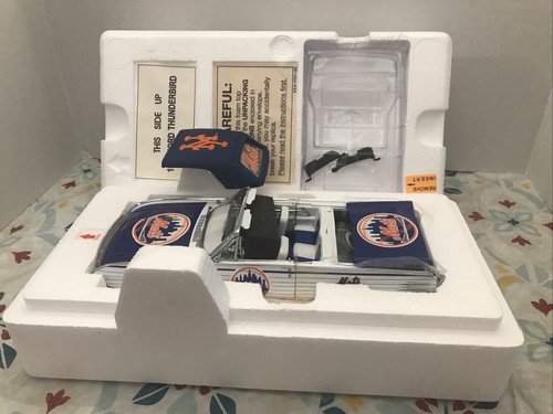 New York Mets Danburry Mint 1956 Team Car