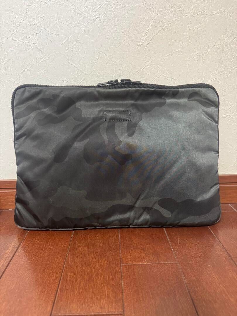 PORTER Tanker 30th Anniversary Limited Clutch Bag PC Case PORTER Tanker 30th Anniversary Limited Clutch Bag PC Case