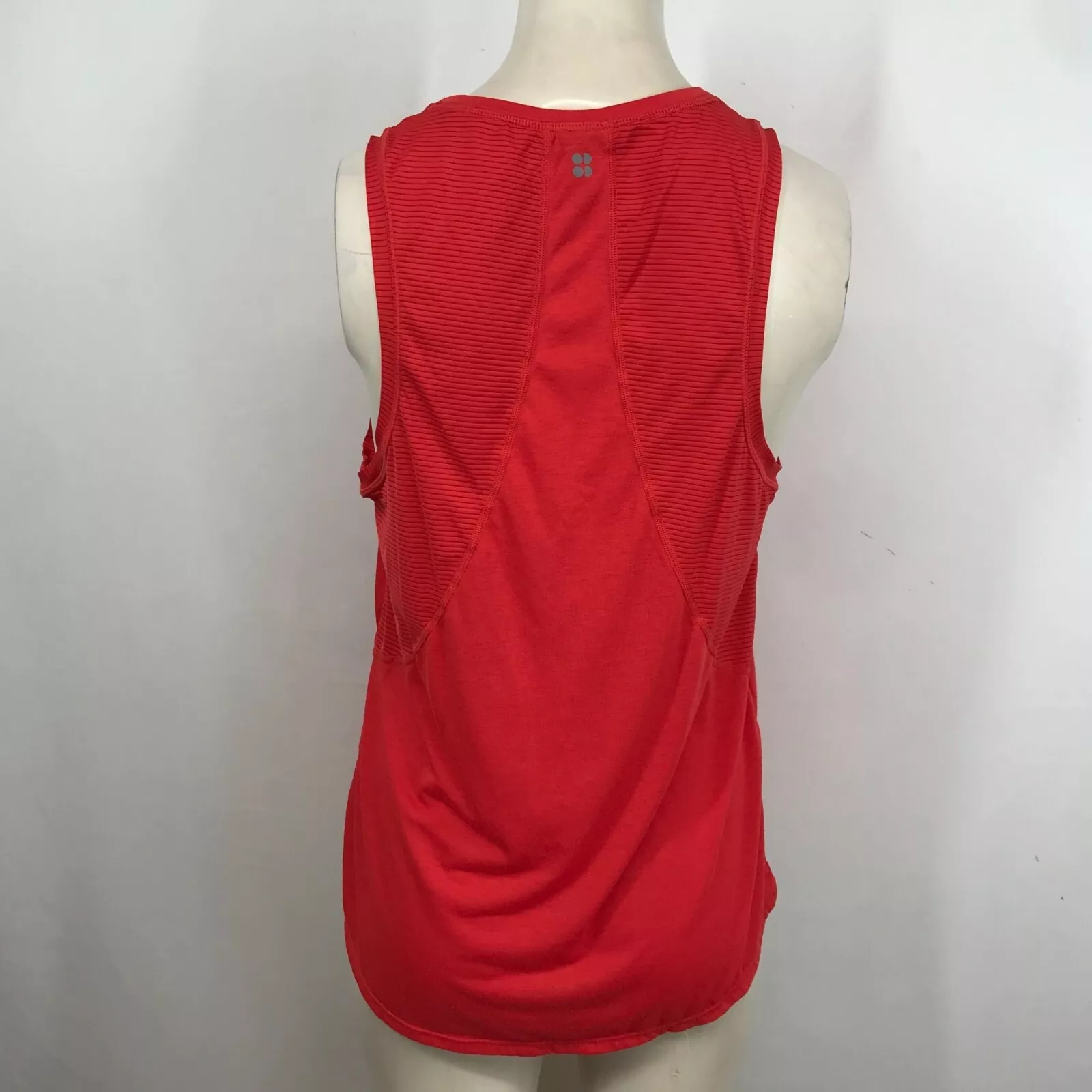 sweaty-betty sleeveless round neck tank-top