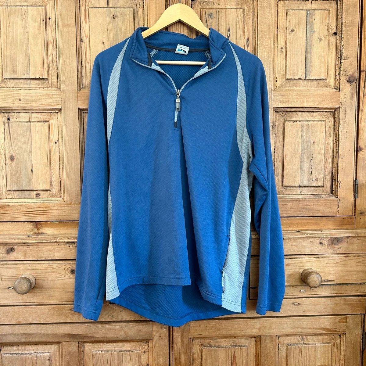 Men's athletic quarter zip pullover top