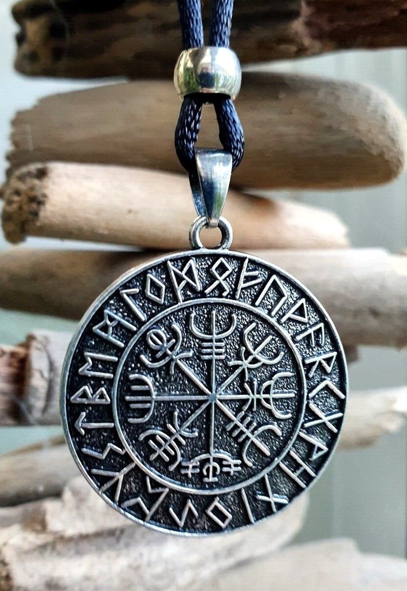 Collier Pendentif Vegvisir - Boussole Magique Islandaise - Cordon Coton Réglable (neuf Avec étiquette)
