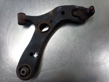 Triangle de suspension Toyota PRIUS