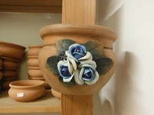 TASCA DA MURO “ROSE” TERRACOTTA DA INTERNO PORTAVASO DA PARETE MADE IN ITALY 