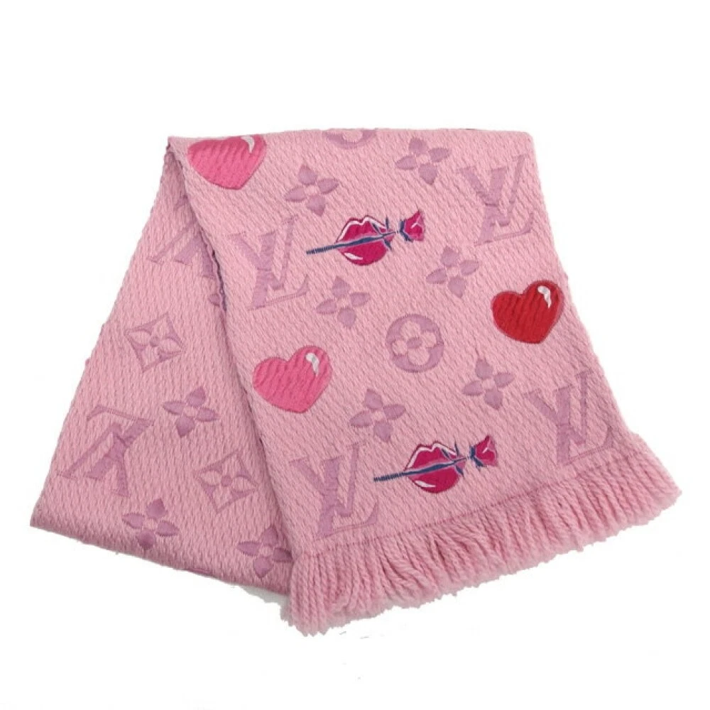 Louis Vuitton Logomania Scarf Pink Hearts – Luxe Collective