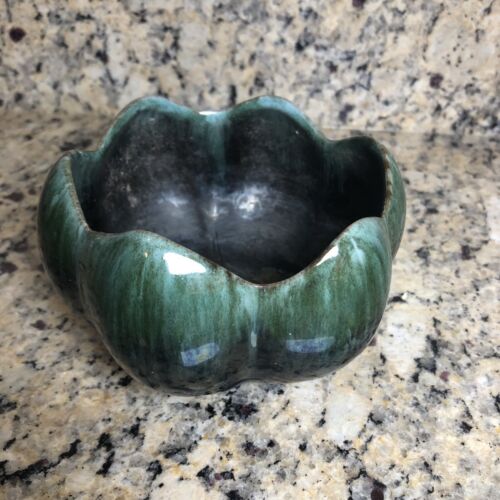 VTG Blue Mountain Pottery Planter Vase Lotus Flower Bowl Green Drip Glaze - Picture 2 of 10