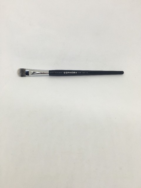 stippling concealer brush