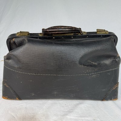VTG Black Leather Doctor Bag Single Handle w/ Brass Latches 18” x