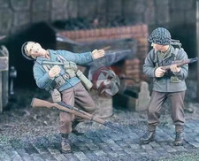 1/35 Resin Figure US Soldiers in Europe 1944 WWII 2 Figures Unpainted