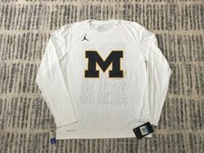 NWT-Men s Nike Dri Fit Jordan Michigan Wolverines Go Blue LS-MEDIUM- 40