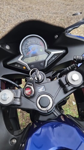 2011 Honda CBR250R ABS 8700 miles. Nice condition - Video 1 of 1
