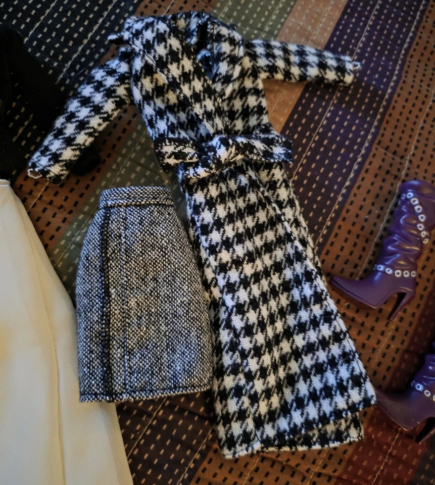 Barbie Doll And Lot Of Handmade Clothes And Unique Boots - Image 4 of 4