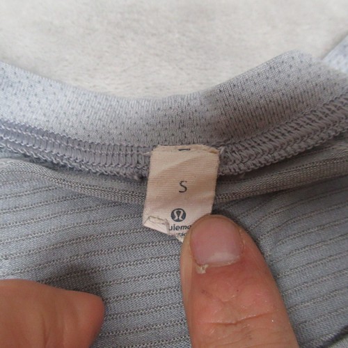 Lululemon Shirt Men Small Gray Metal Vent Tech Short Sleeve Wicking Workout Gym - Picture 2 of 7