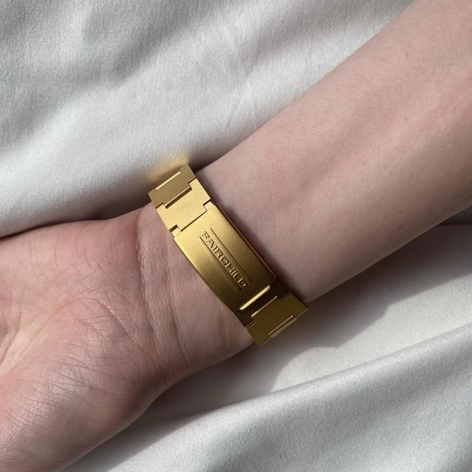 Rare Fairchild Men's Gold Quartz LCD Wristwatch Swiss Made In The 1970s - Image 3 of 4