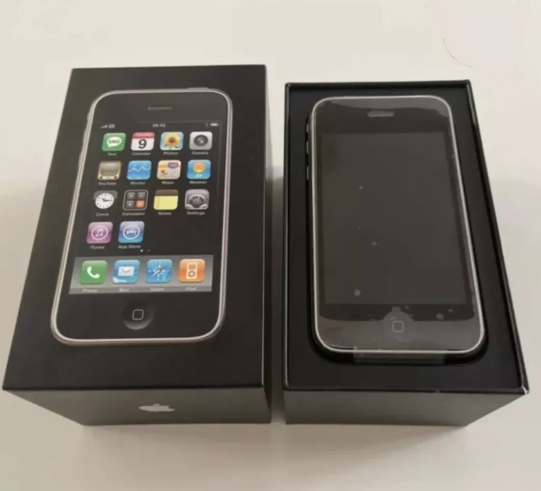 Old Stock Apple iPhone 3g 8gb 2nd Generation - Black (UK Model) Rare 2008