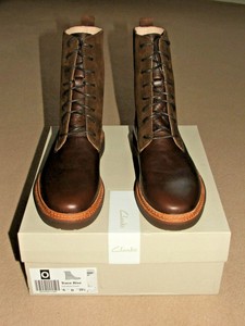 clarks trace boots
