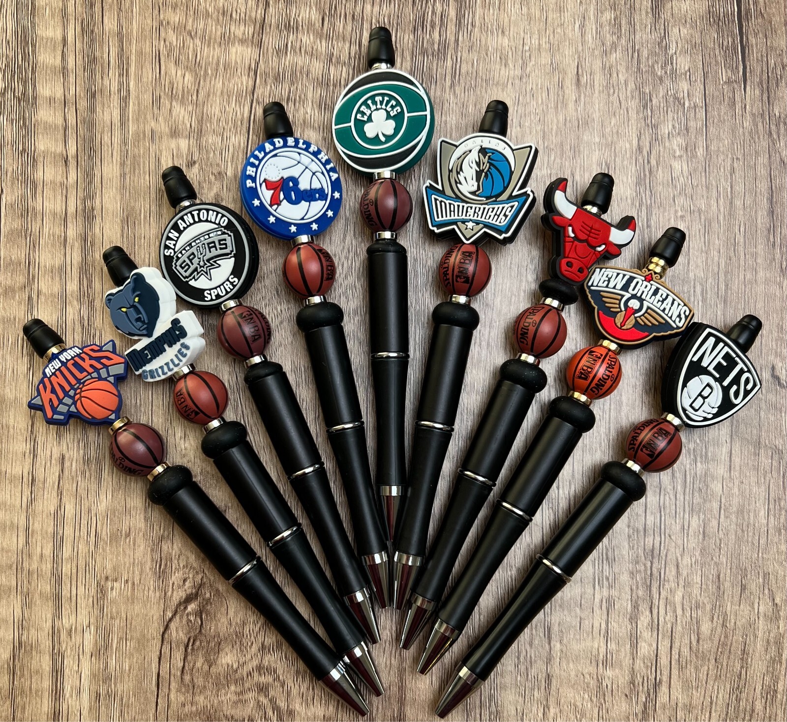 Basketball pen! Custom beaded pen. Gift, basket filler, collect!!