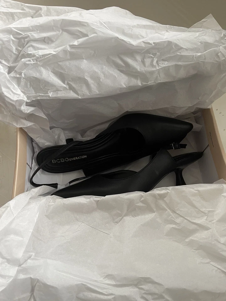 BCBGeneration Kittie Slingback Kitten Heel Pump Mujer Talla 7 NUEVO Foto 4 de 4