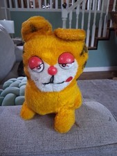 Vintage Bootleg Garfield Plush Red Eyes-Carnival Prize Gorf, Derpfield