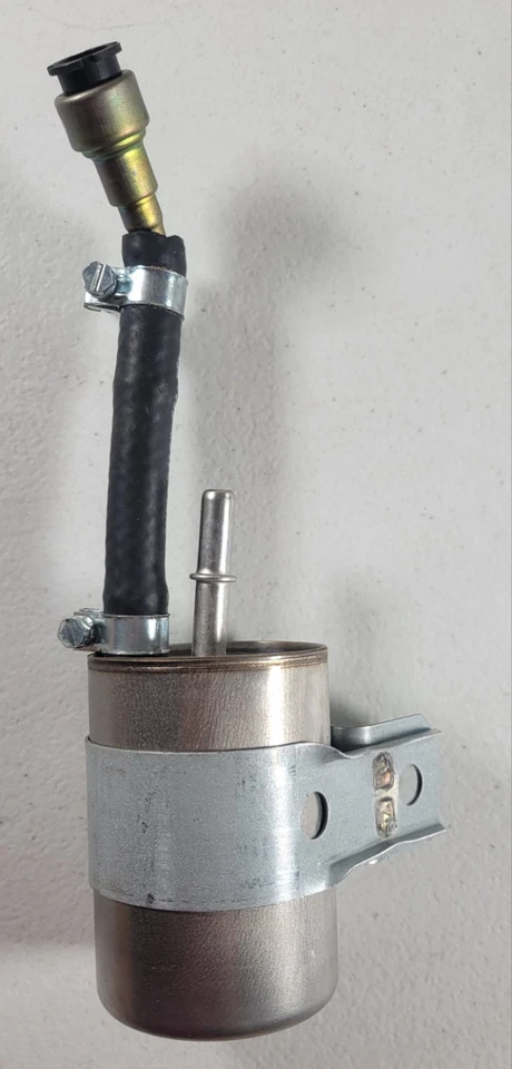 WIX Fuel Filter 33302 For CHRYSLER LeBaron, DODGE Spirit, PLYMOUTH Acclaim - Image 3 of 4