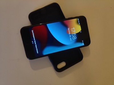 Apple iPhone 7 32 Gb schwarz A1660 -ohne Zubehör-